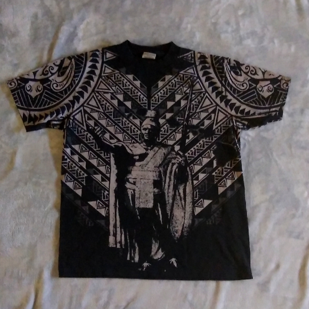 SHAKA ActiveTribal Pattern Black Men's Tee